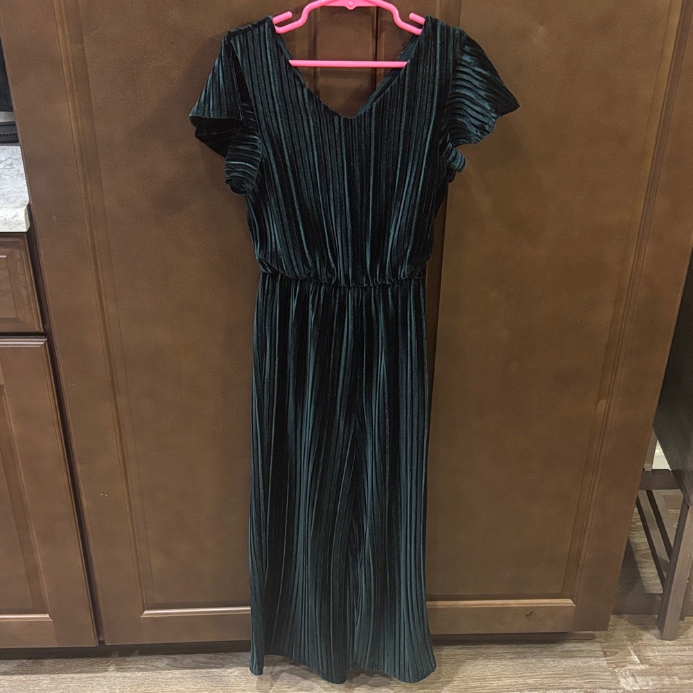 Elegant Green Velvet Girls Jumpsuit size 7